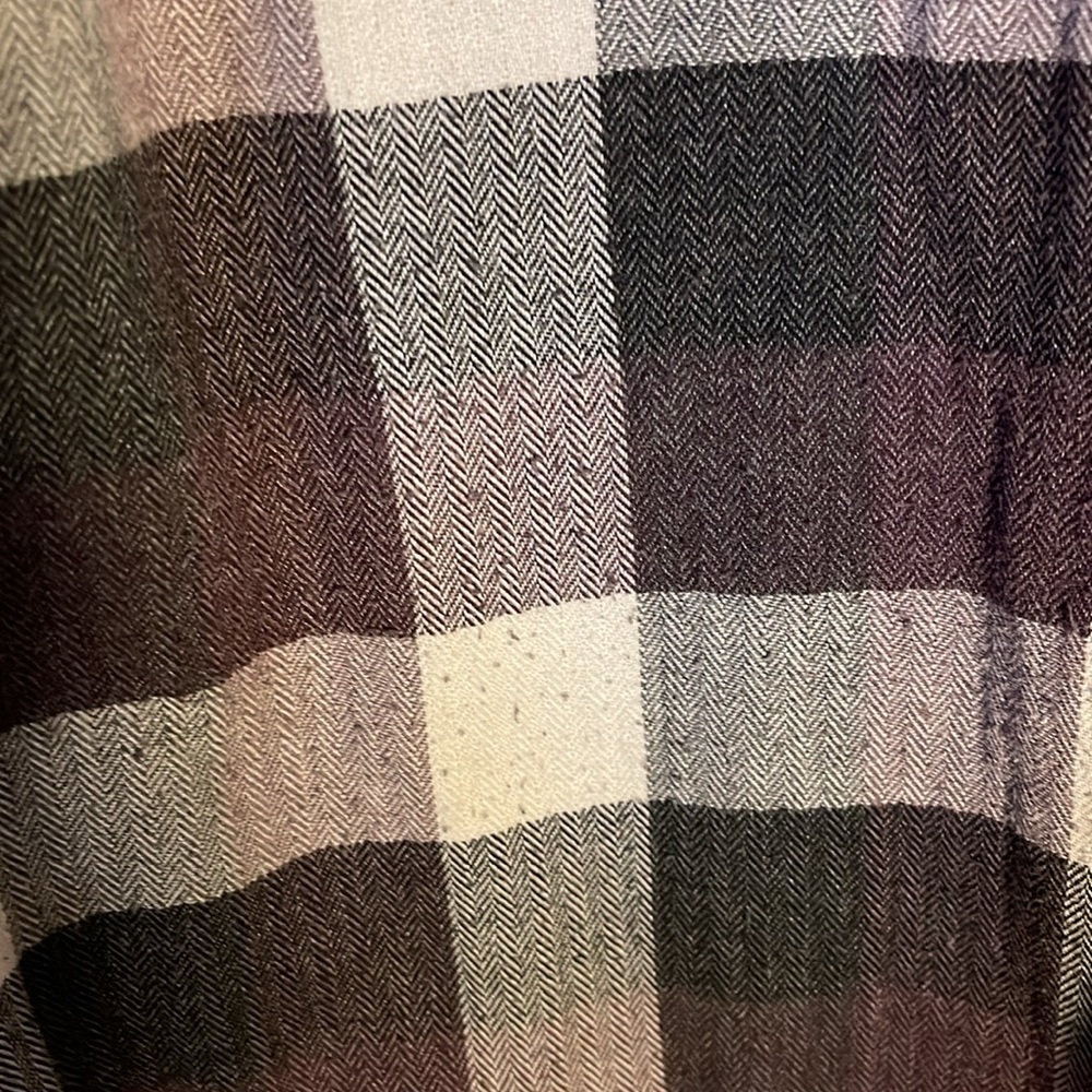 Vans Ls Button Up Size Medium. - image 4